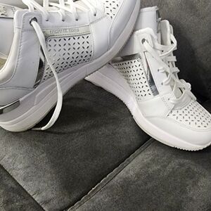 MK shoes excellent condition